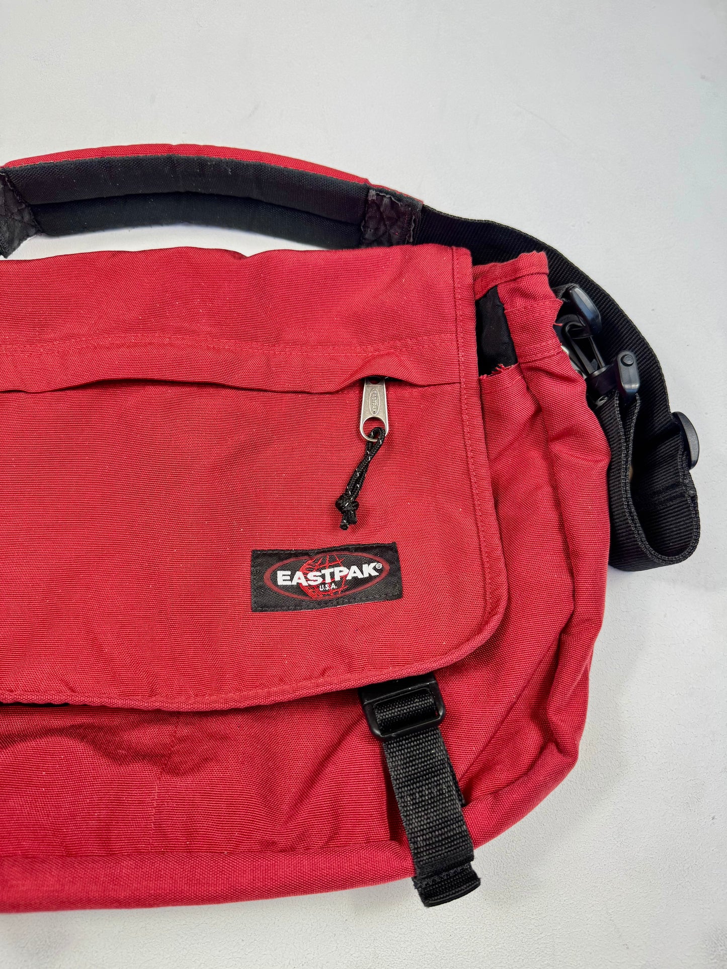 Eastpak Torba (46/34/10)