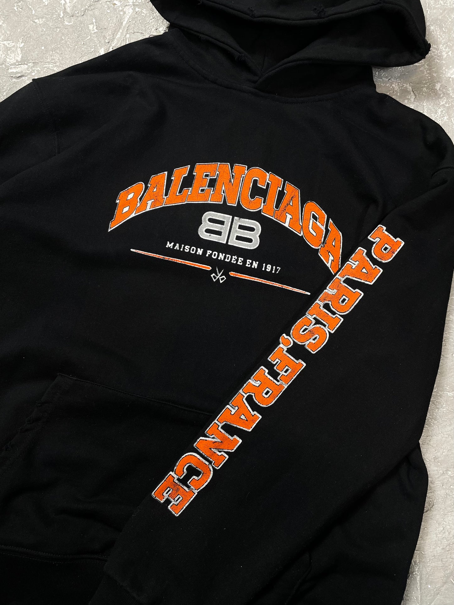 Balenciaga Maison Duks (S)