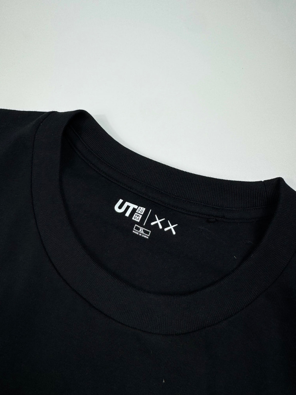 Kaws x Uniqlo Tee