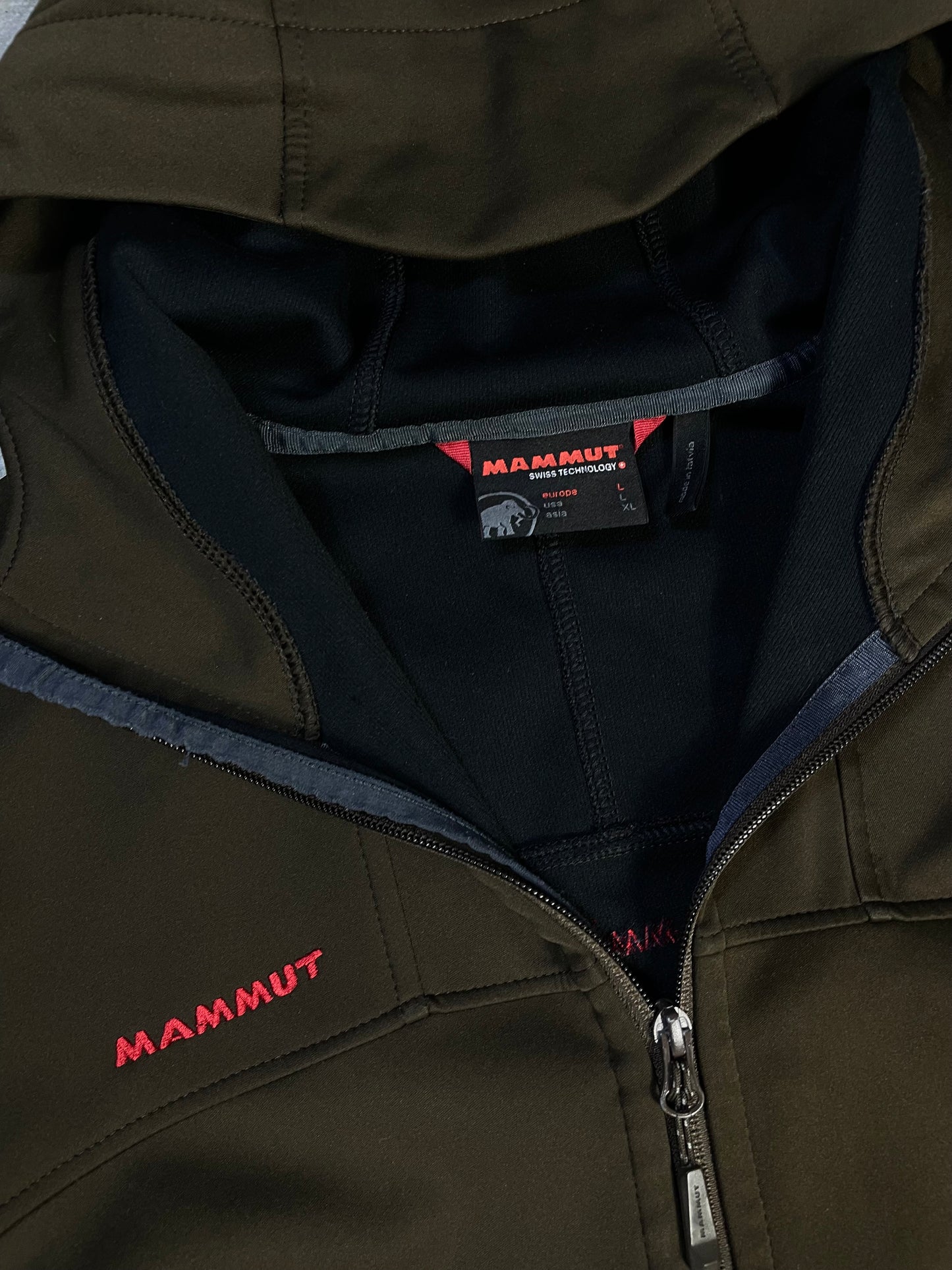 Mammut SoftShell Jakna Wind Stopper (L)