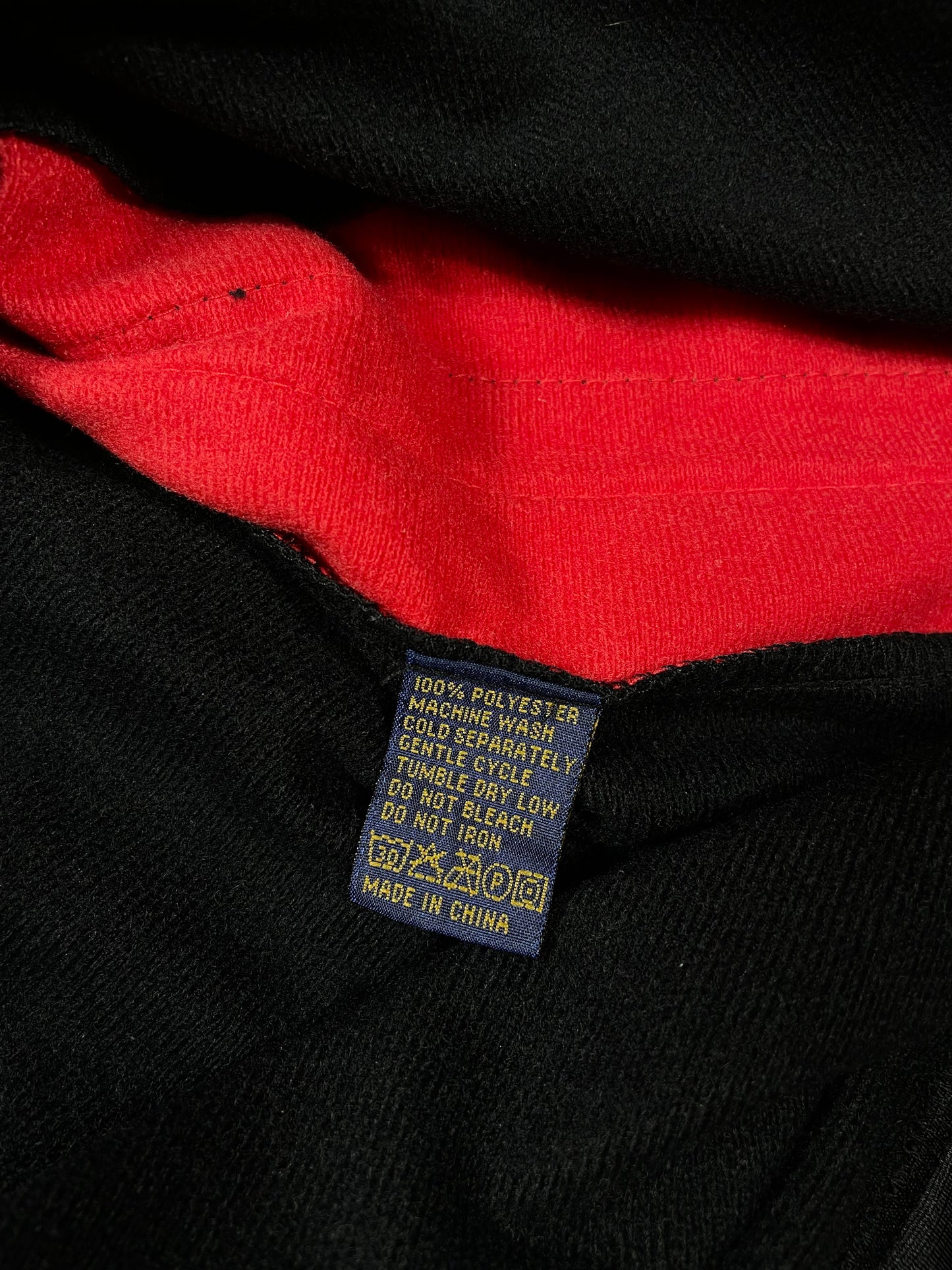 Karl Kani Vintage Duks (L)