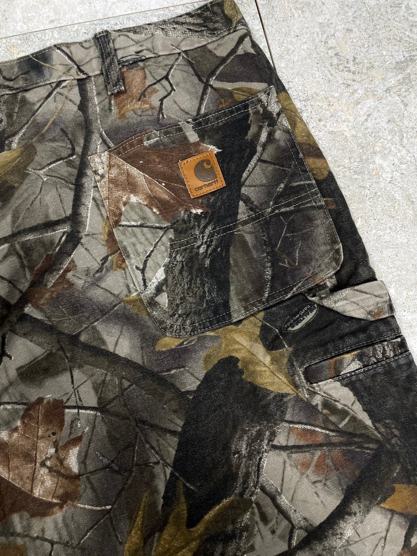 Carhartt Camo Šorc Vintage (44)