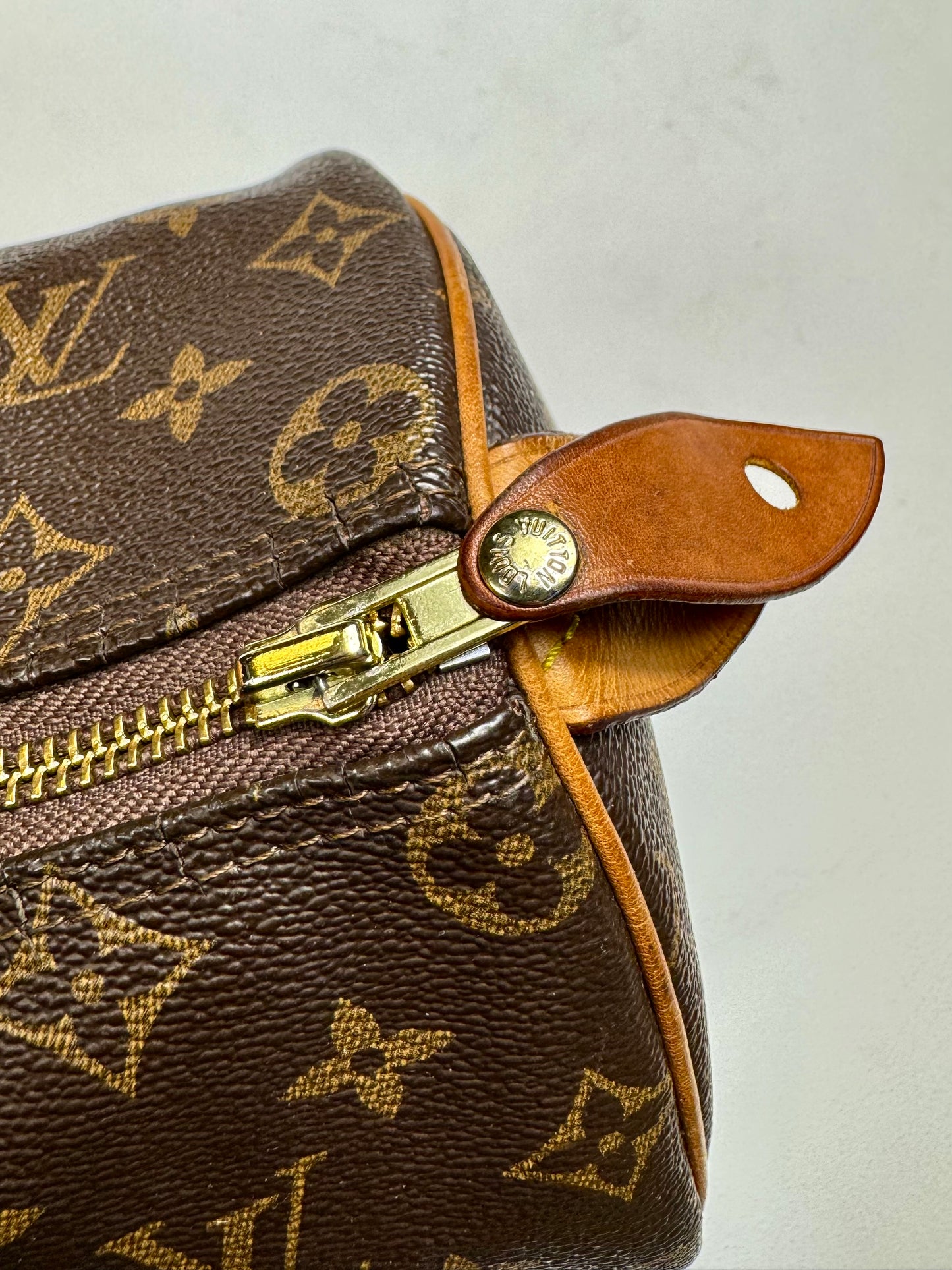 Louis Vuitton Speedy 30