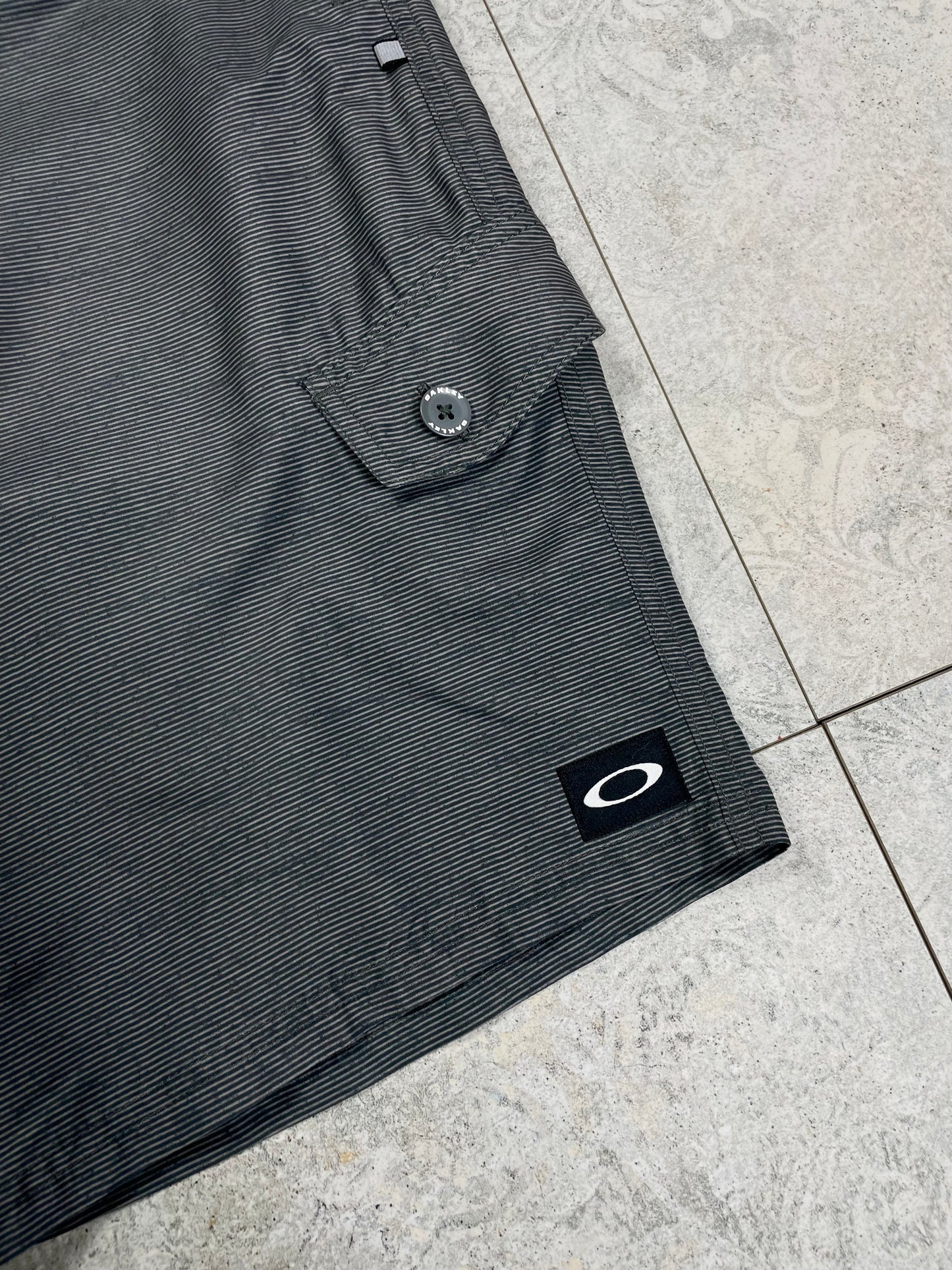 Oakley Šorc Vintage (36)