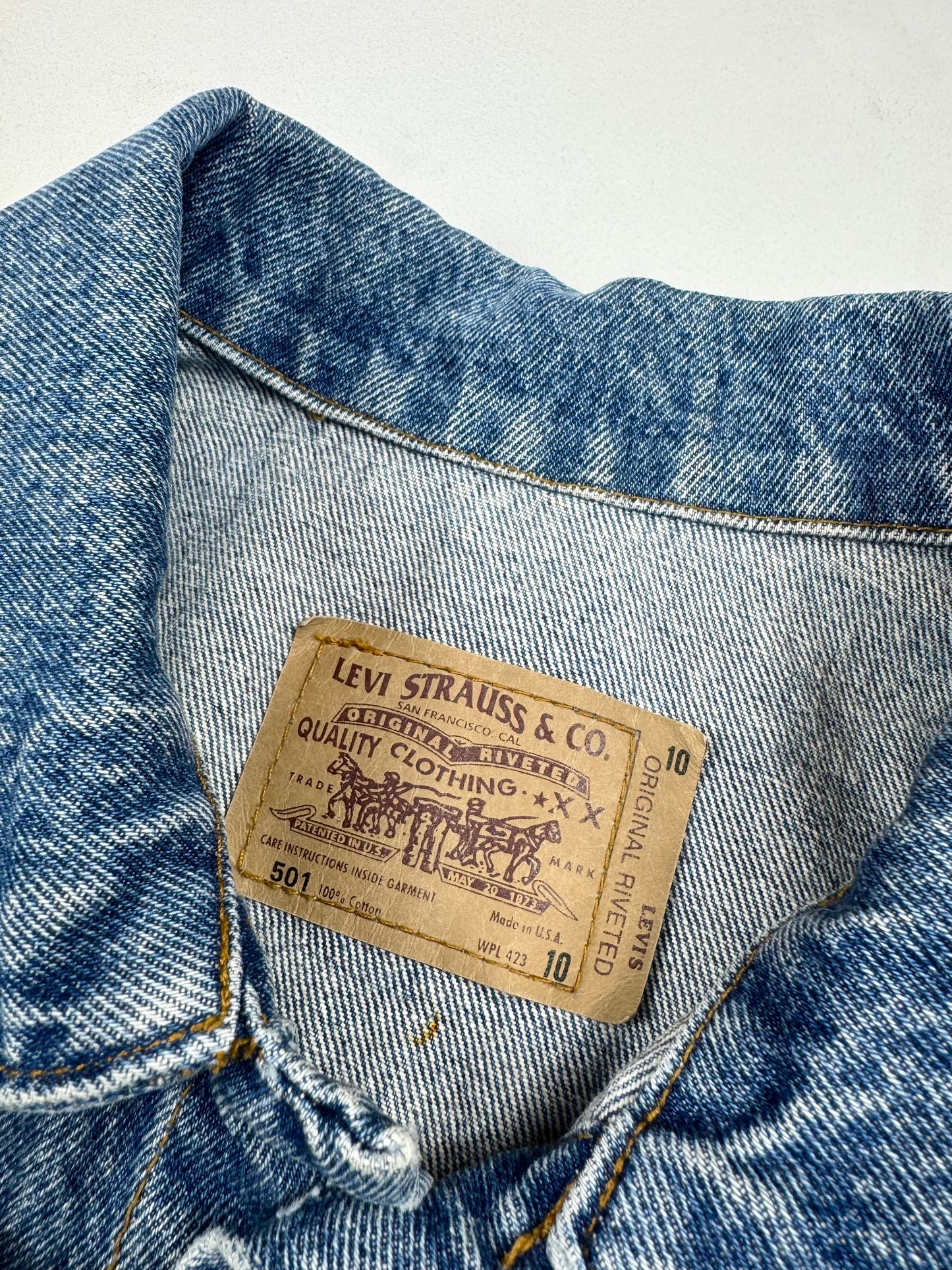 Levi’s Denim Jakna (M)