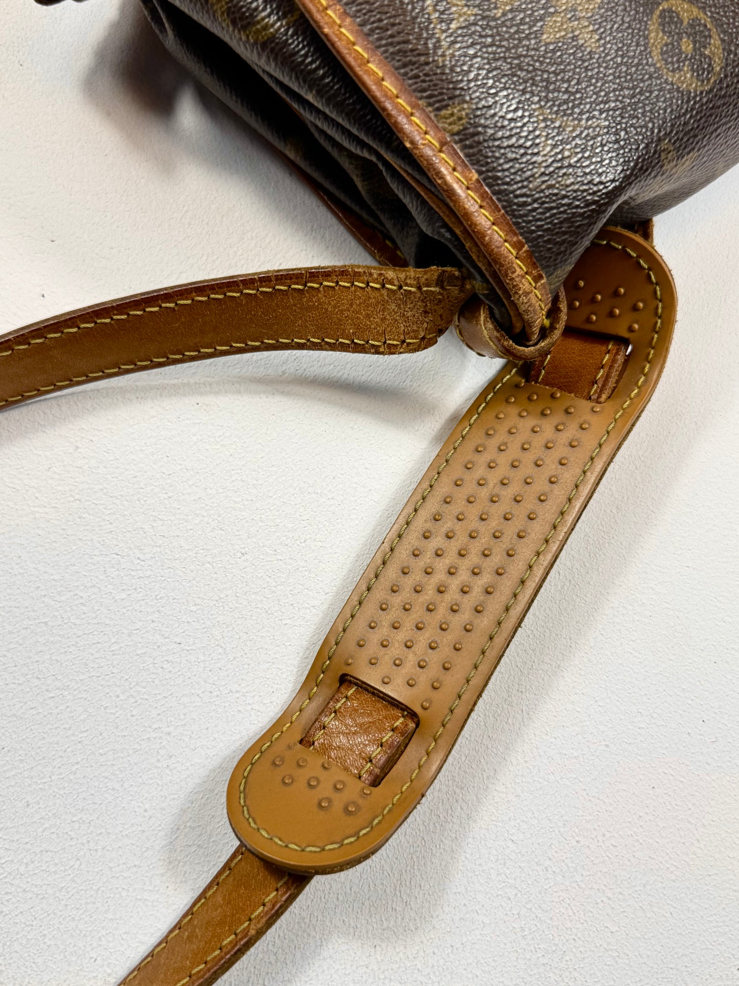 Louis Vuitton Saumur Torba 1991 (30/24/7)