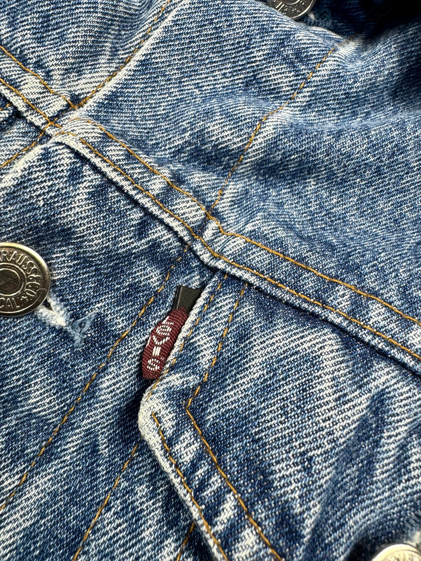 Levi’s Denim Jakna (M)