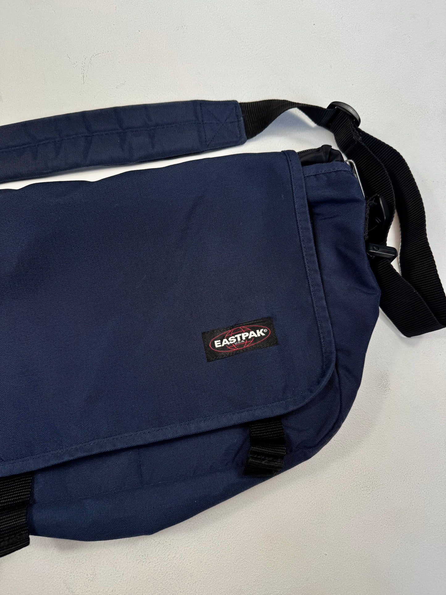 Eastpak Torba (41/28/8)