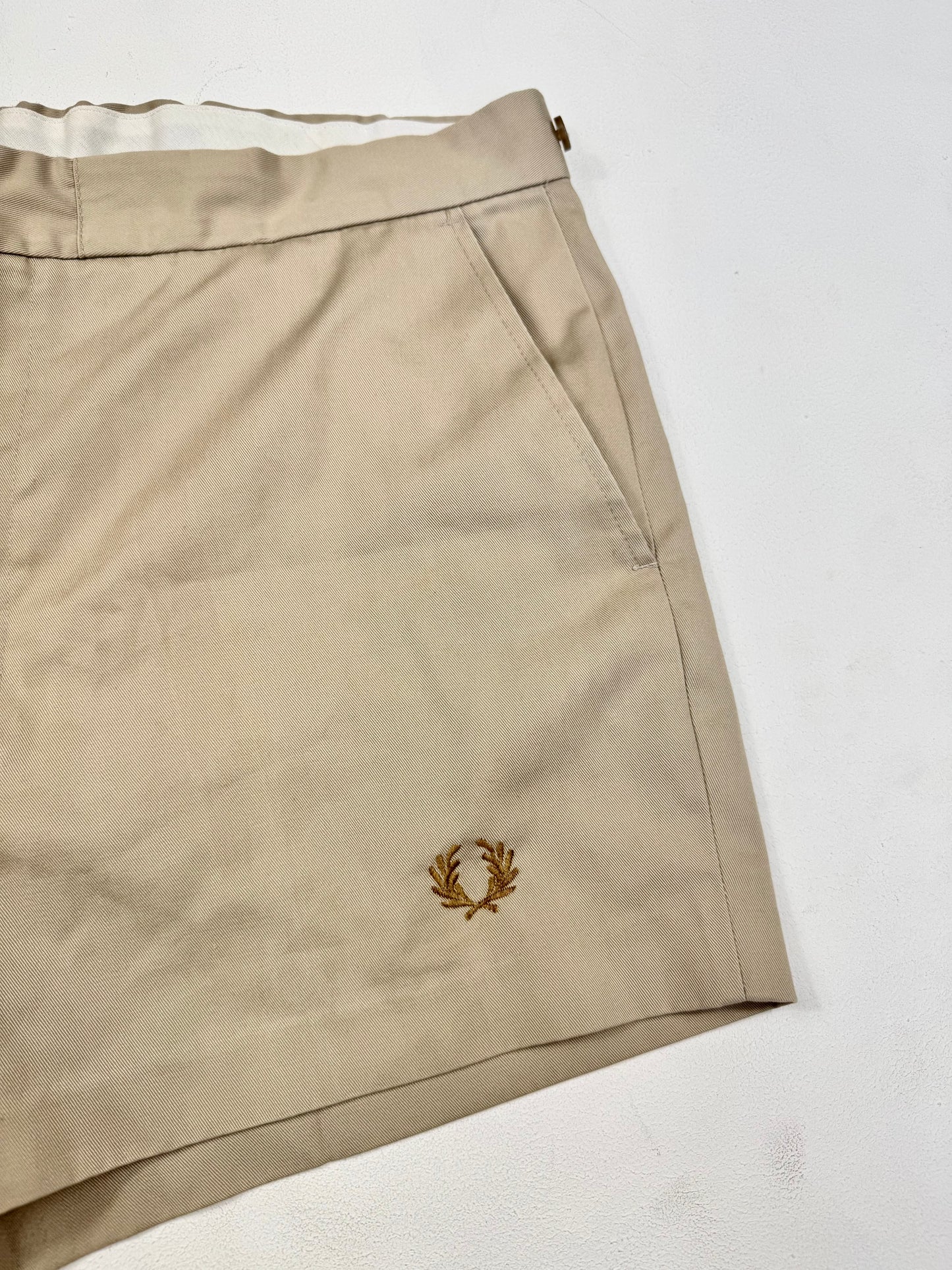 Fred Perry Hong Kong Vintage Šorč (L-XL)