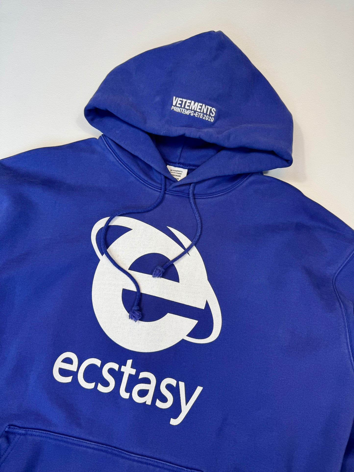 Vetements Ecstasy Duks (XL)