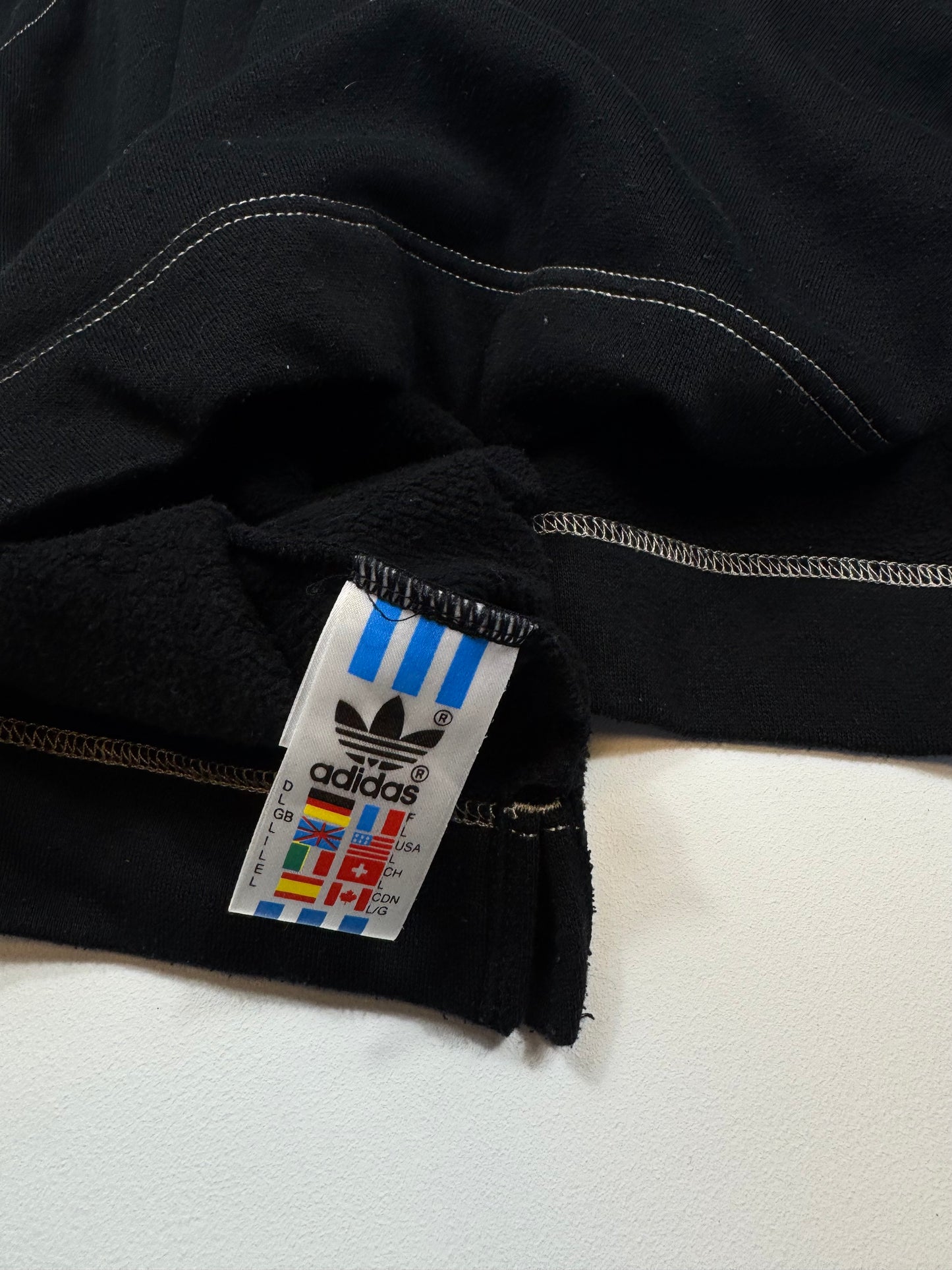 Adidas X-Large Tribe Vintage Duks (L)