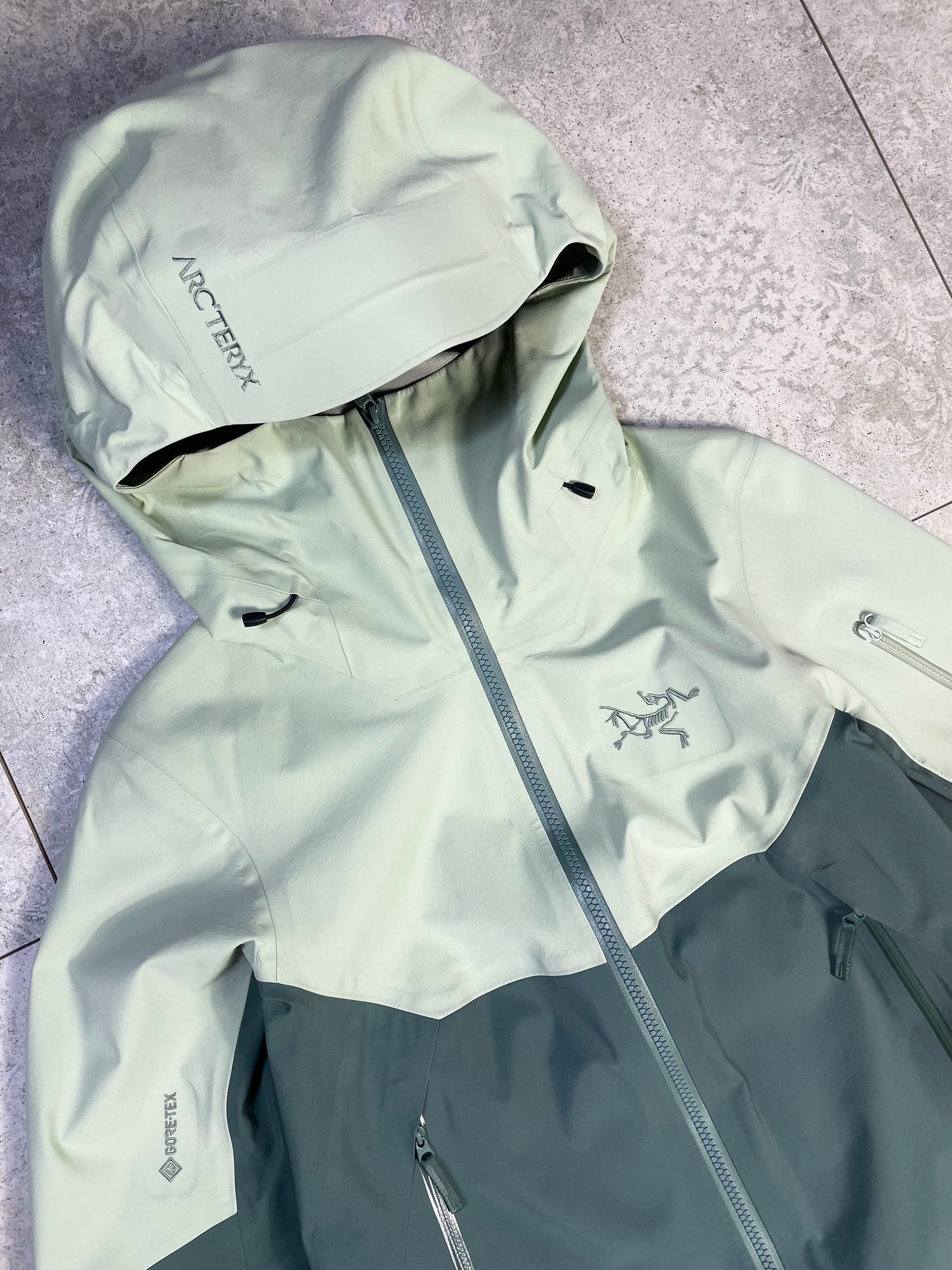 Arcteryx AR Gore-Tex Recco Jakna (XS)