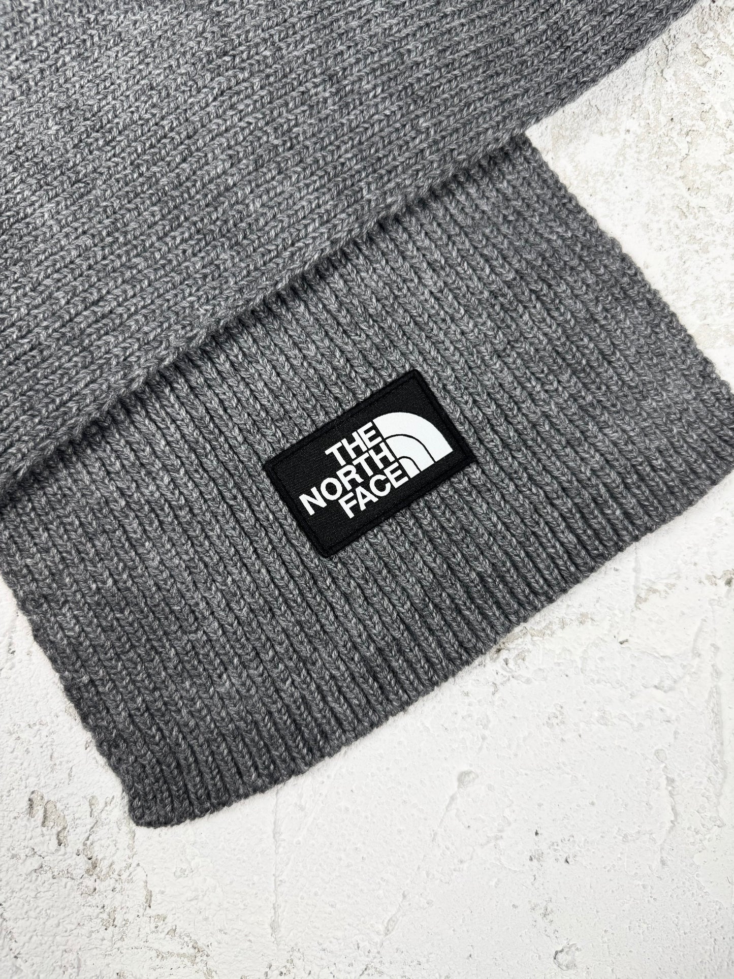 The North Face Šal (24/160)