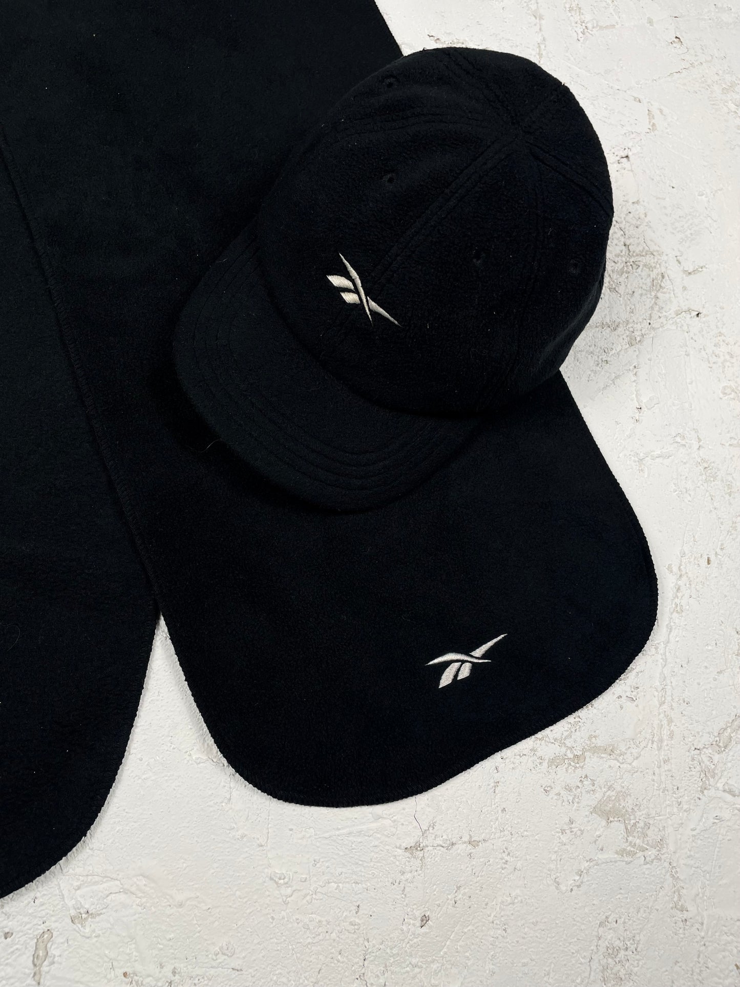 Reebok Kapa + Šal Fleece Vintage