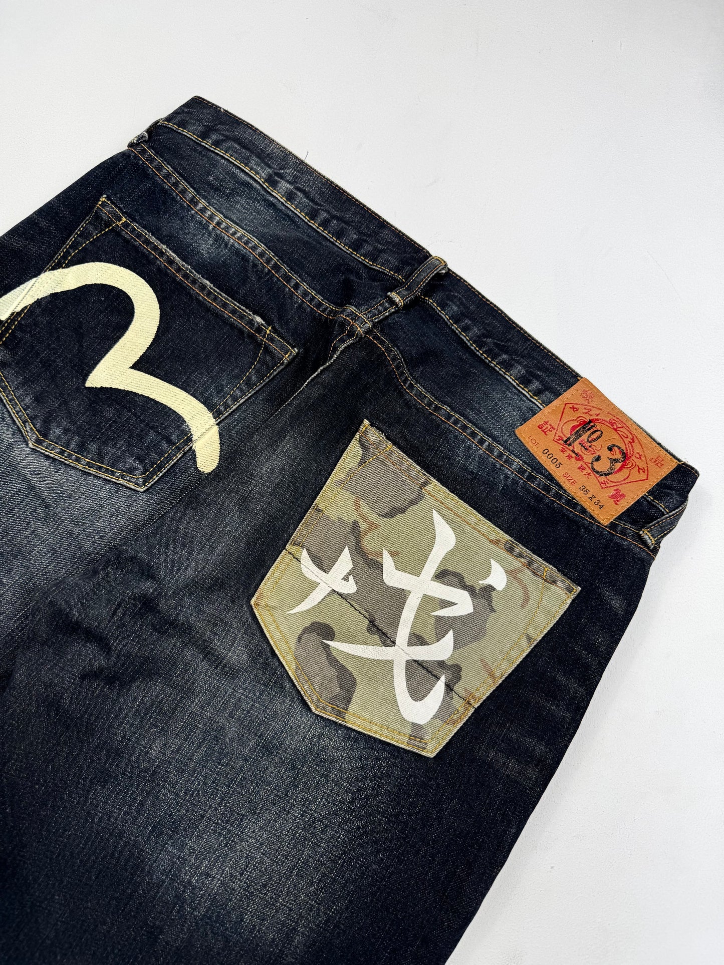Evisu Šorč Camo (36/34)
