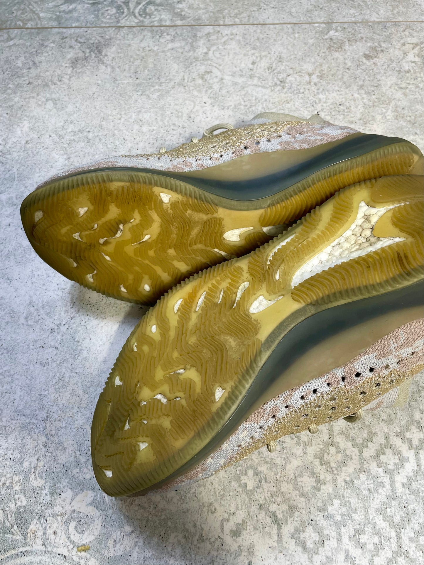 Yeezy Boost 380 Pepper (44)