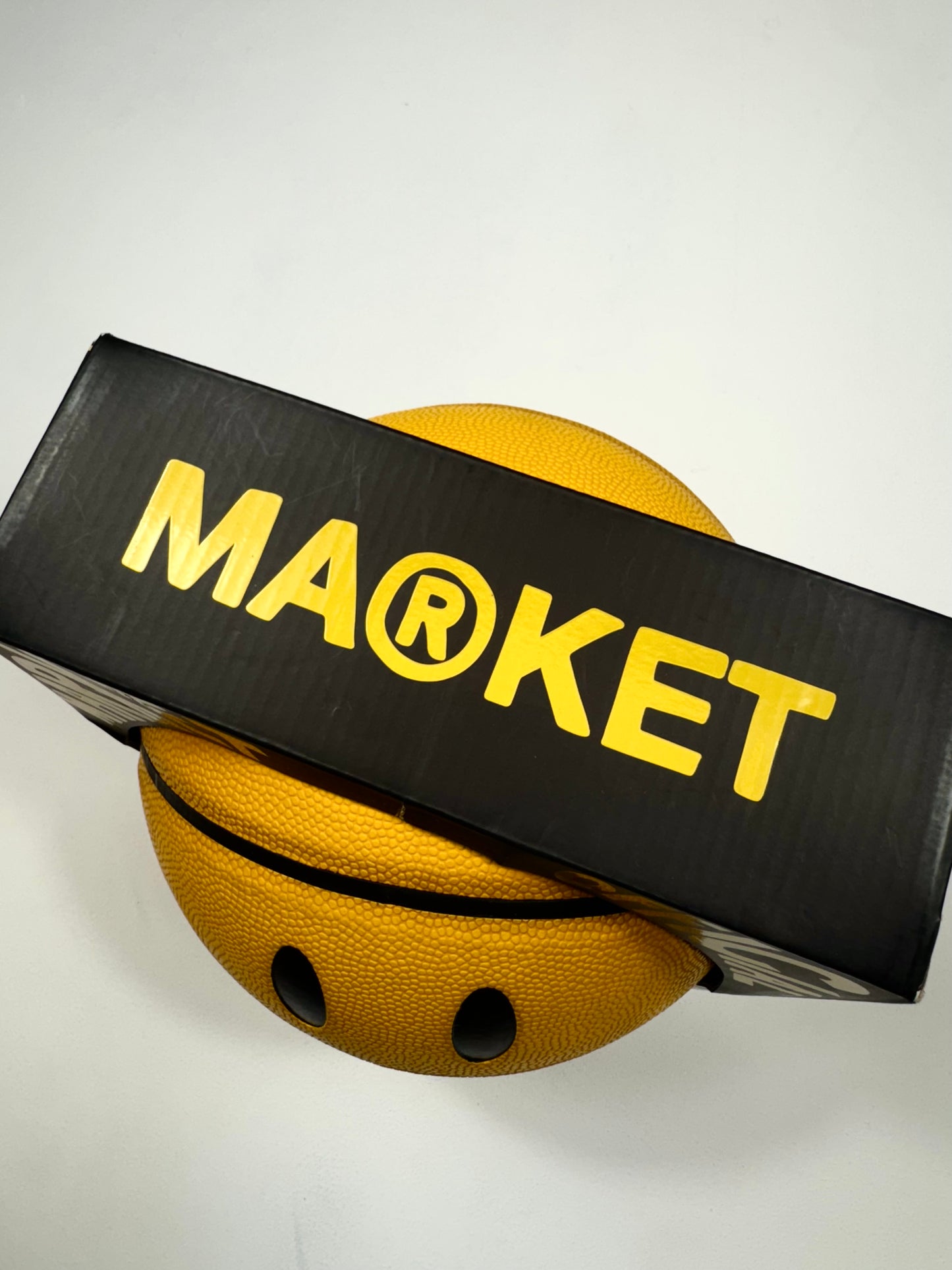 Smiley World x Market Studios Lopta (29.5)