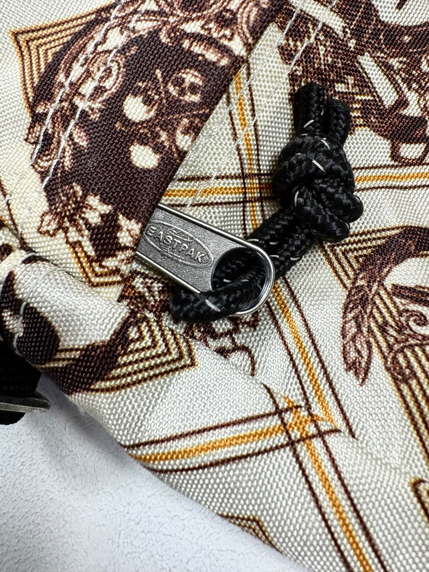 Eastpak Torbica (23/19/4)
