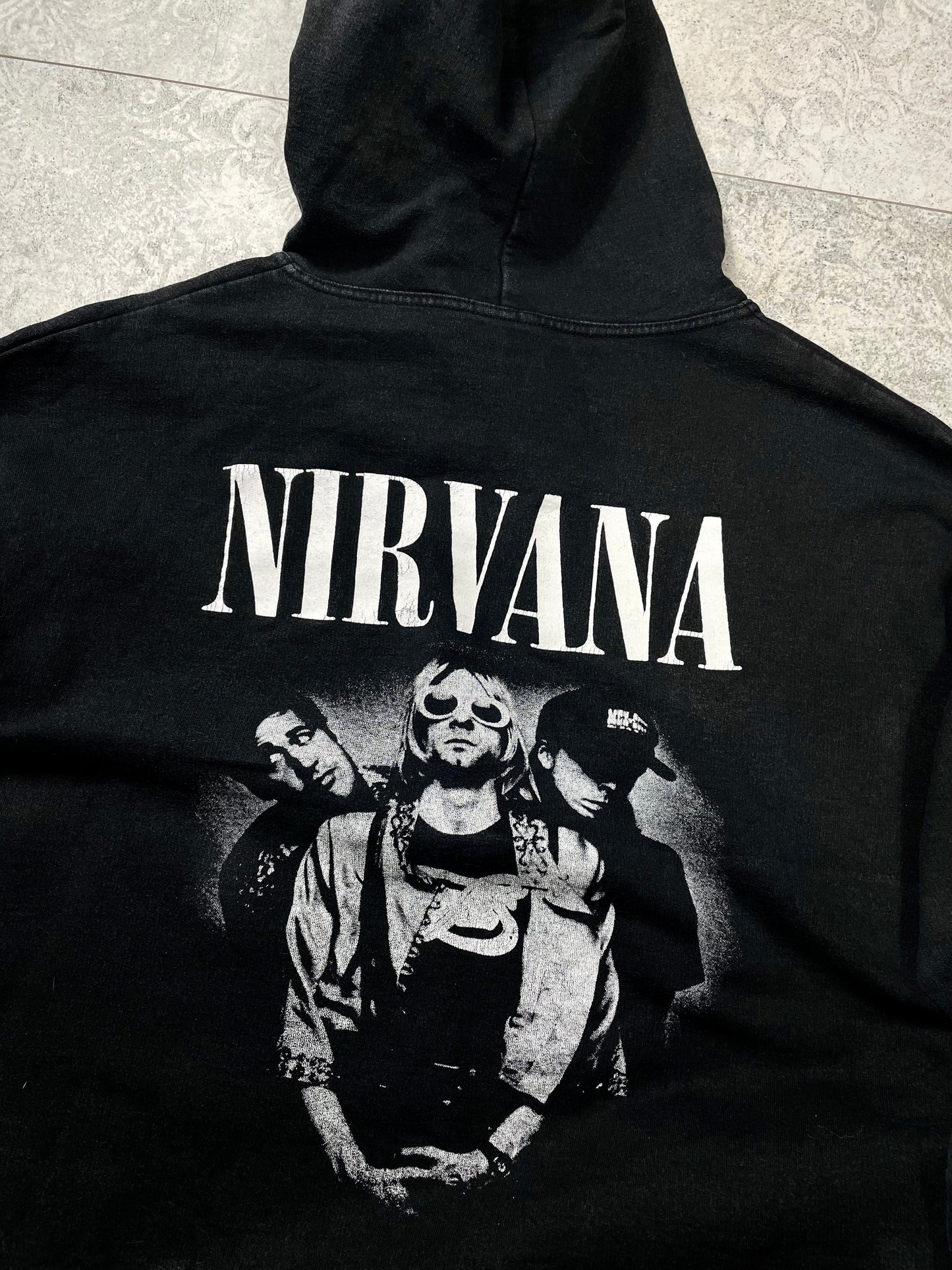 Nirvana Vintage Duks (L)